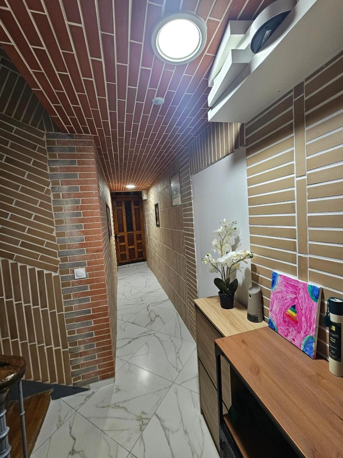 Atlantis Apartment
